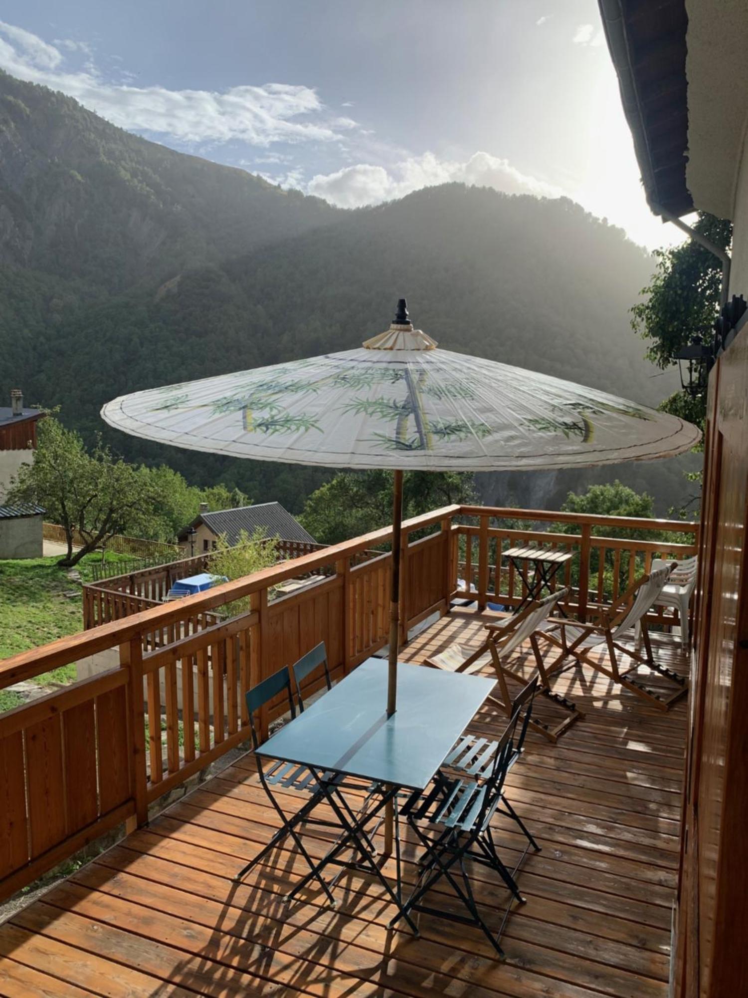 Le Sarana : 75M2, Calme, Belle Vue Avec Terrasse. Διαμέρισμα Λε Ντεζ Αλπ Εξωτερικό φωτογραφία